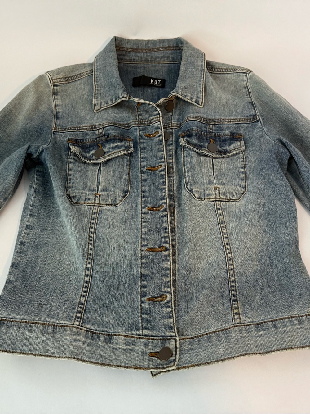 KUT from the Kloth Light Wash Denim Jean Jacket Size Small